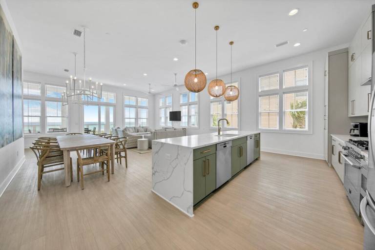 Family-friendly big vacation home with private pool, yard & hot tub | Garden view | Next to the beach | Pets allowed — photo 2