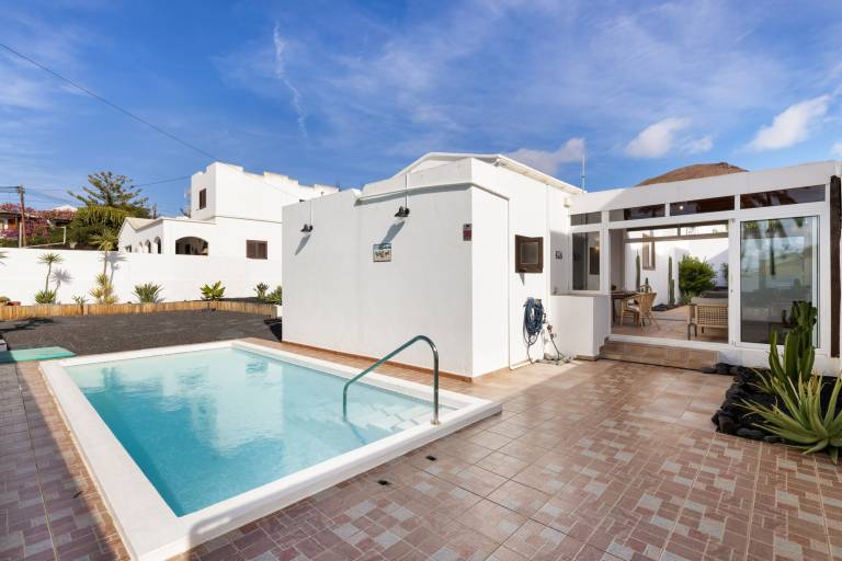 Ferienhaus in Tahiche f&uuml;r max. 4 Personen am Atlantik