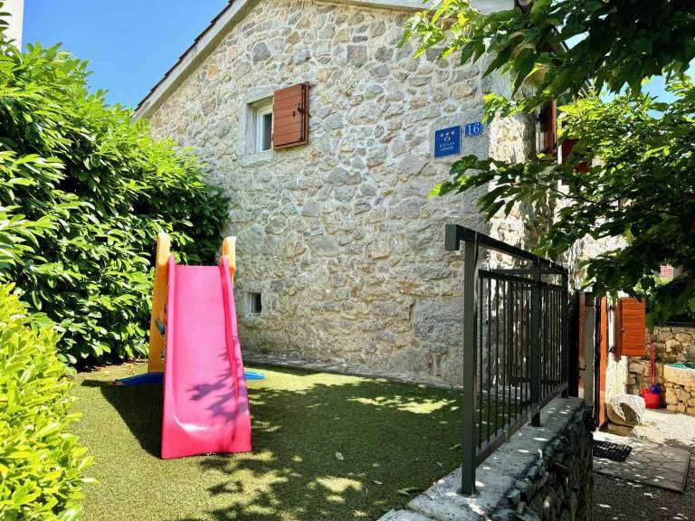 Casa Brzac