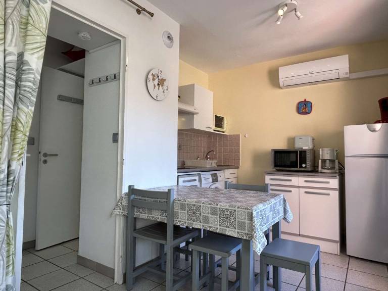 Rental apartment with pool — photo 3