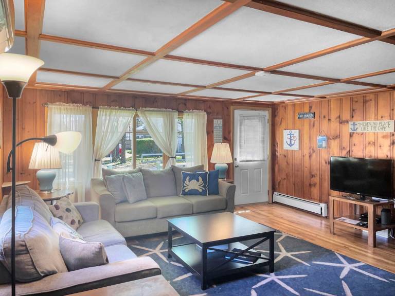 Cottage with barbeque & terrace | Lake view — photo 4