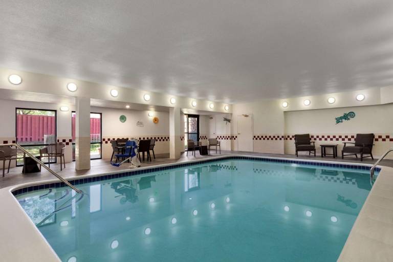 Hampton Inn Tracy — photo 3