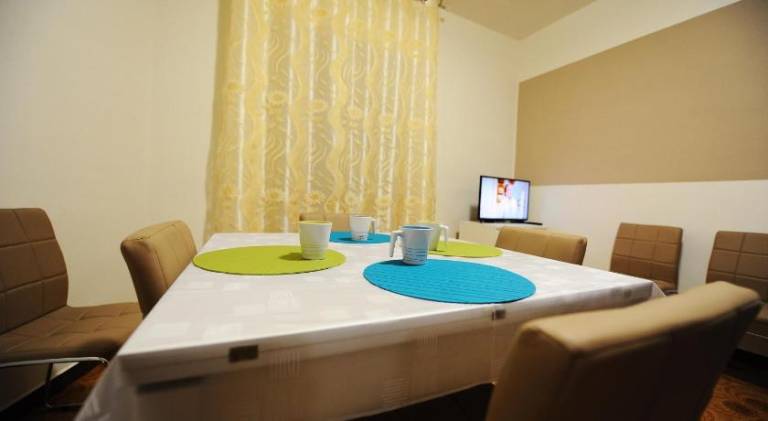 Rental apartment with garden & terrace — photo 2