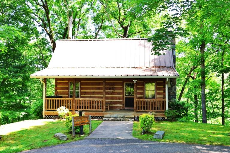 Cabin  Cherokee