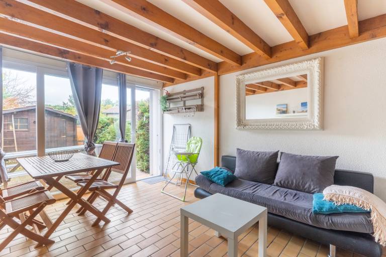 Vacation Home "Villa Jumelée Proche Des Plages Du" with Garden & Terrace in Biscarrosse