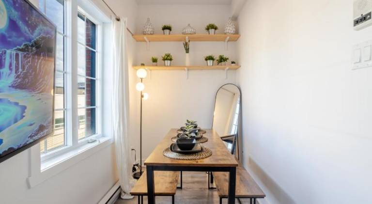 Bright and Beautiful 3 Bedroom in Griffintown — photo 4