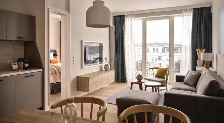 Pleasant serviced apartment with pool, sauna & yard | Beach nearby | Pet-friendly — photo 2