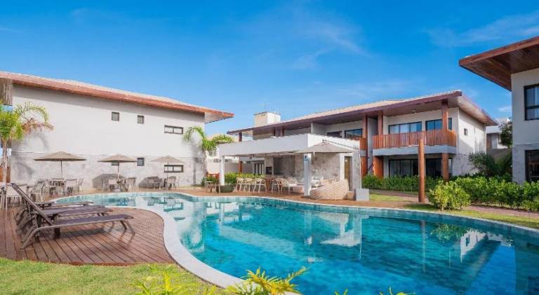 Apartment with pool in Camaçari