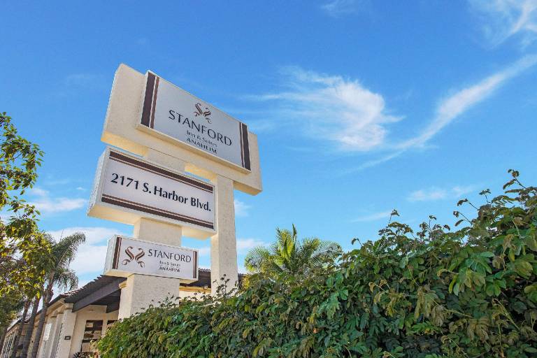 Stanford Inn & Suites Anaheim