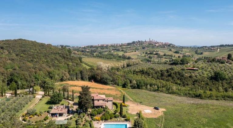 House with pool in San Gimignano