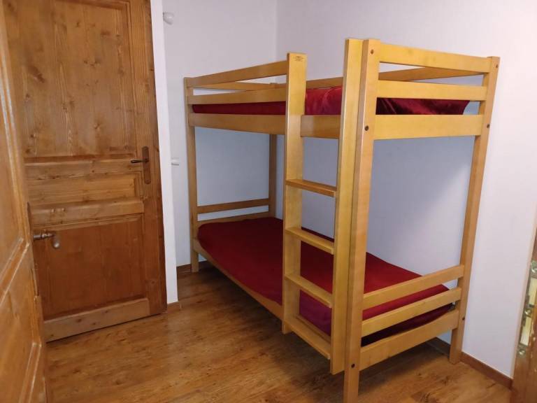 3rd floor, balcony, tv, 56m², Brides Les Bains — photo 4