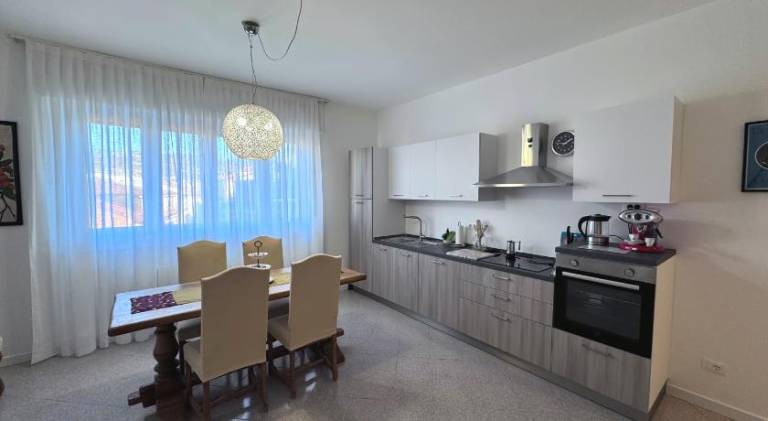 Rental apartment with 2 rooms for 5 persons — photo 3