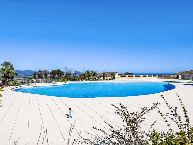 Huis  Roquebrune-sur-Argens