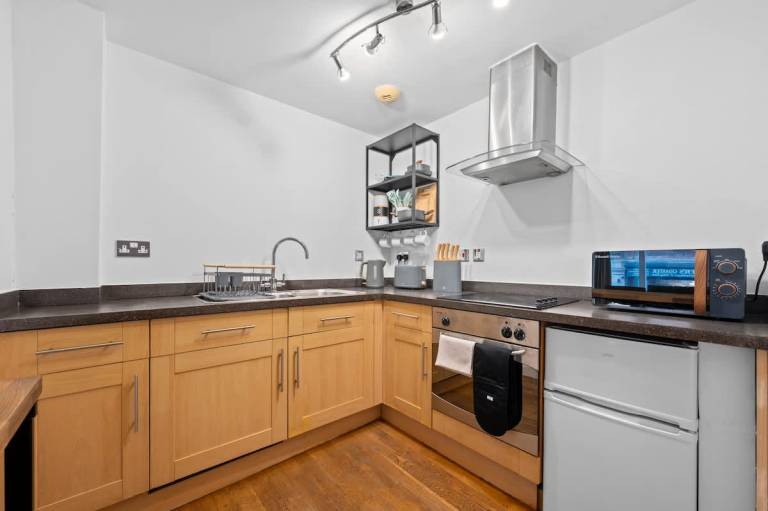 Child-friendly beautiful rental apartment | Next to Manchester Town Hall | Suitable for remote work | Pets are welcome — photo 5