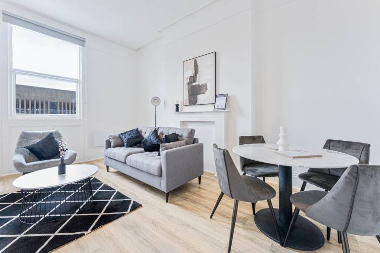 Apartment  Cheltenham