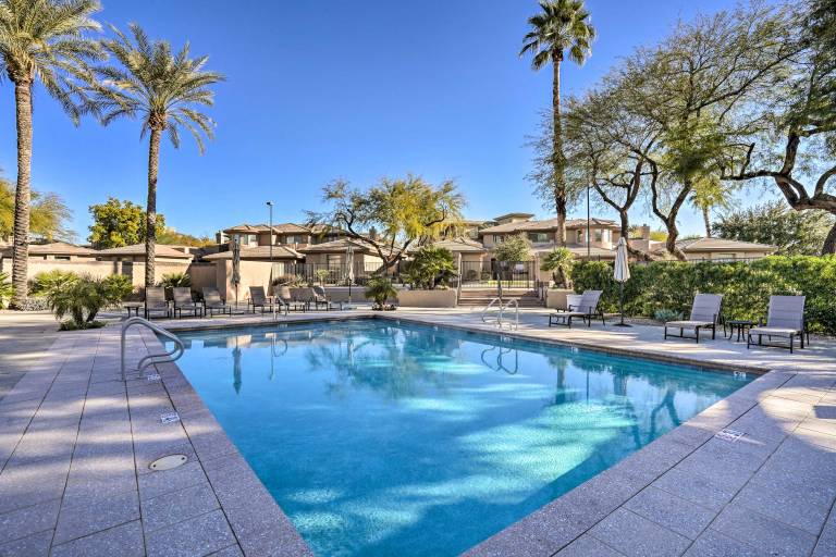 Pool Access & Golf Course Views Scottsdale Escape