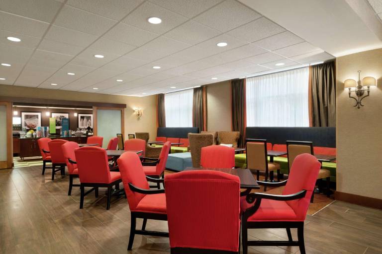 Hampton Inn Wichita Falls-Sikes Senter Mall — photo 5
