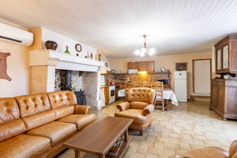 Holiday Home 'Le Haut Picot' with Private Terrace, Wi-Fi and Air Conditioning — photo 5