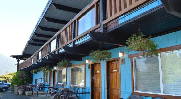 Meares Vista Inn in Tofino, BC