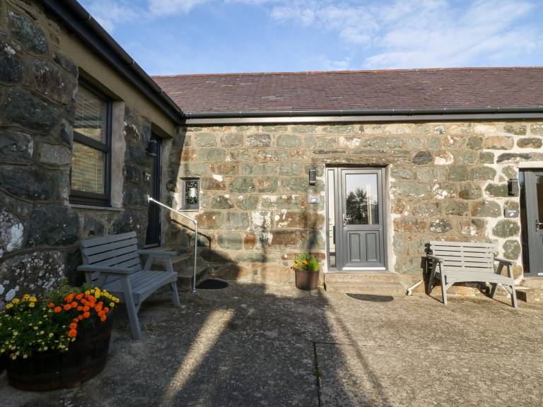 Cabin  Chwilog