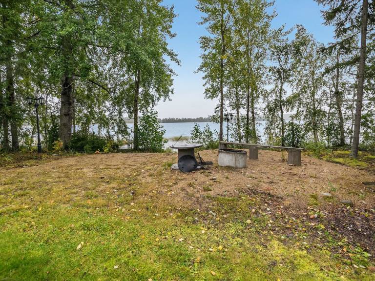 Vacation home with sauna & terrace | Nature view — photo 5