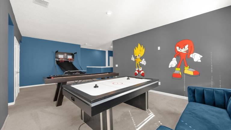 Vacation home with garden, BBQ & private pool — photo 2