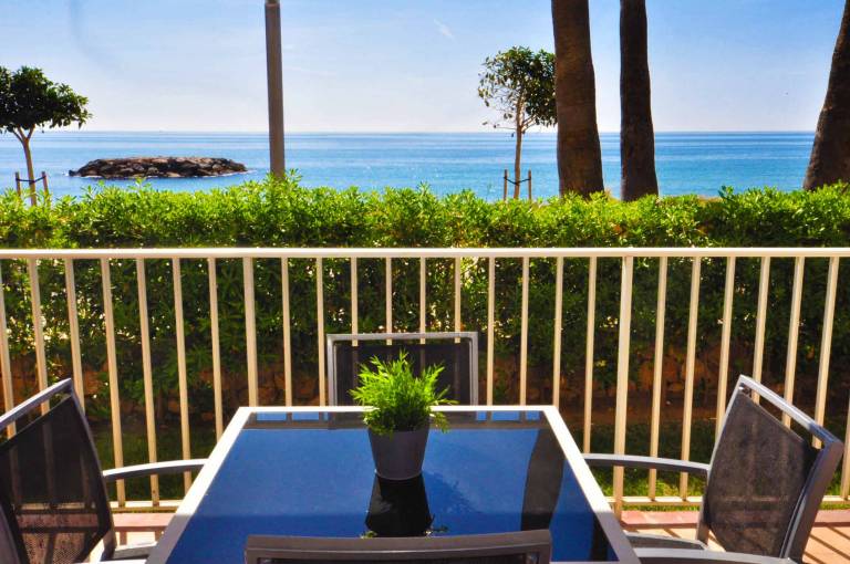 Wonderful rental apartment with yard & terrace | Next to the beach | Pet-friendly — photo 5