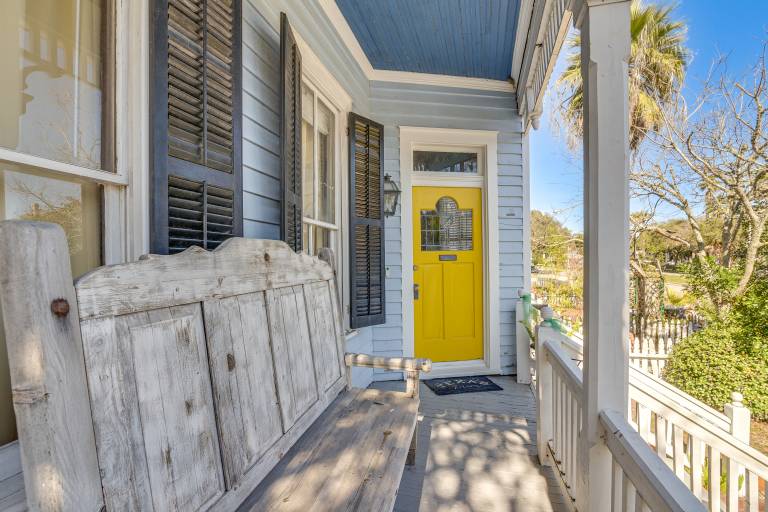 1/2 Mi to Beach! Historic Family Home in Galveston — photo 4