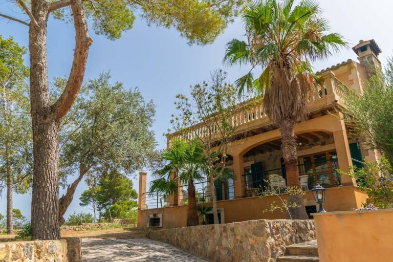 House Banyalbufar