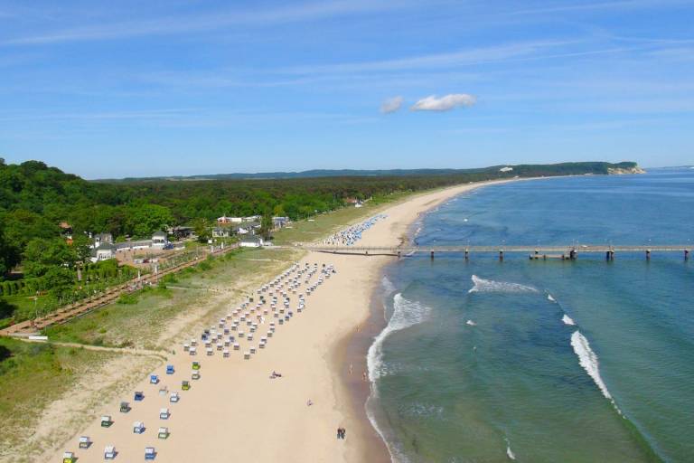 Strandnaher Ferienbungalow mit Terrasse - Chalet Ostsee Nr. 49 — photo 3