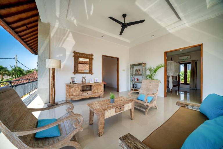 Villa with terrace, garden & private pool | Perfect for remote work — photo 3
