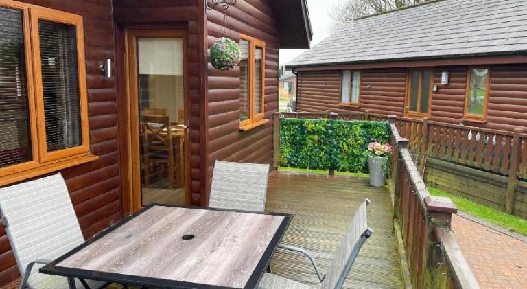 Chalet with 2 rooms for 4 persons — photo 4