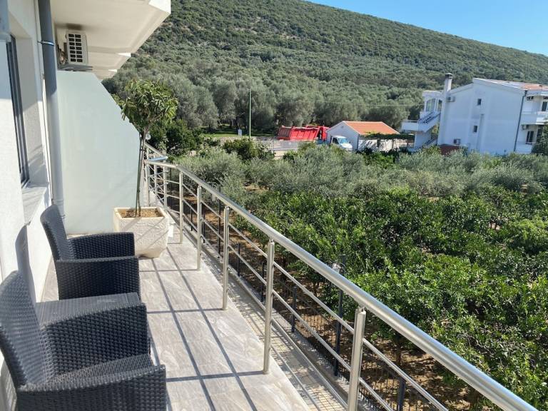 Huoneisto Ulcinj