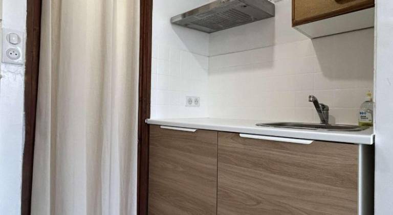 Apartment with 1 room for 4 persons — photo 3
