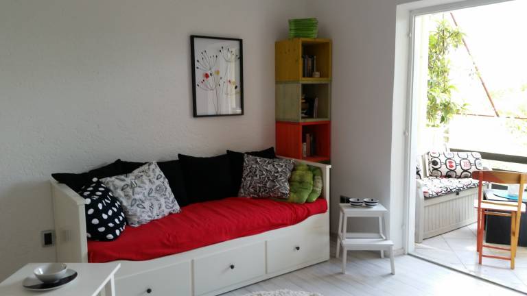 Rental apartment with fast internet, barbeque & garden in Biograd na Moru