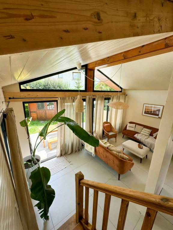 Vacation home with patio, private pool & yard — photo 4
