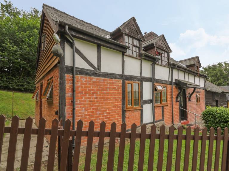 Cottage  Llanidloes