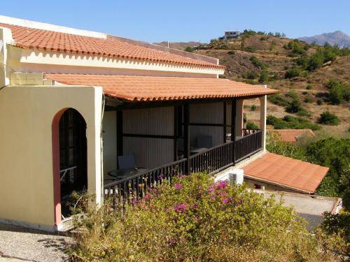 Serviced apartment  Volissos