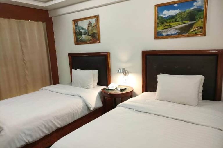 Hotel Galaxy Karachi