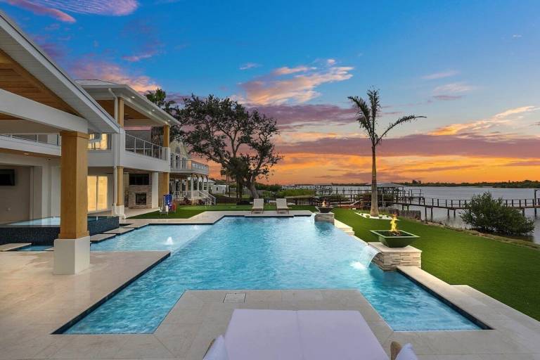 House Edgewater
