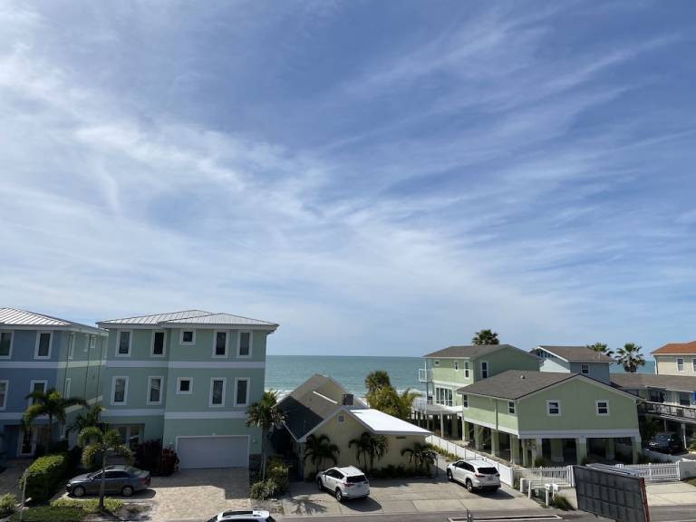 House  North Redington Beach