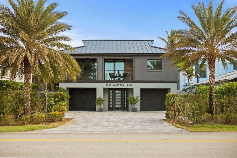 House  North Naples
