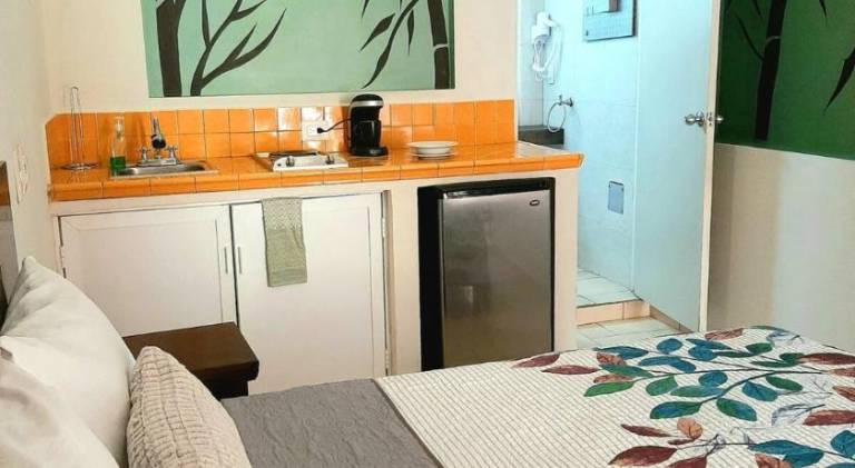 Serviced apartment with garden & patio | Pets allowed in Escondido, CA