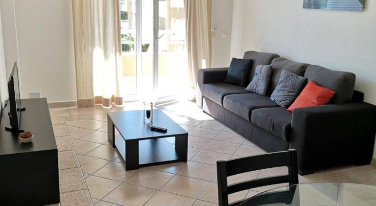 Fully equipped rental apartment with garden, pool & patio | Pets allowed — photo 2