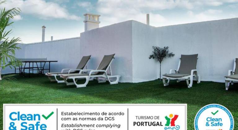 Rental apartment with patio | Near Igreja do Carmo | Pet-friendly in Porto