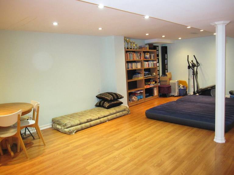 House  East Credit