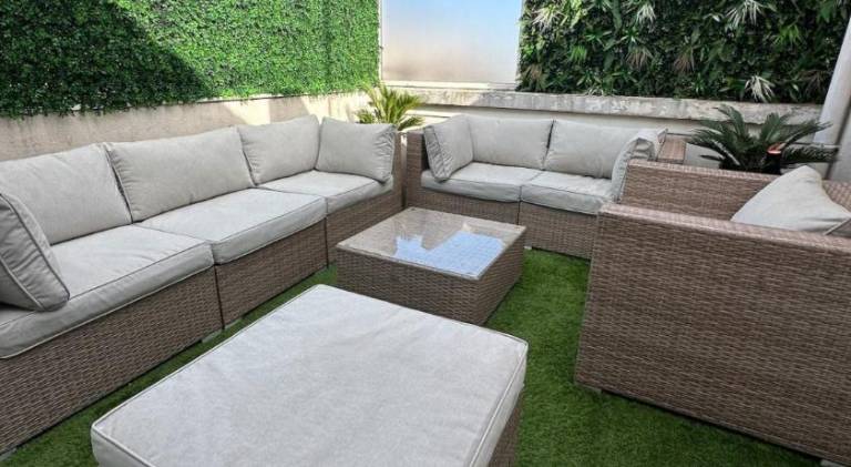Fully equipped wonderful rental apartment with terrace | Next to Russian Orthodox Cathedral | Good for workation | Pets allowed in Thiers