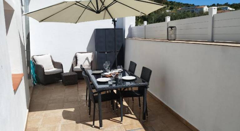 Vacation home with terrace — photo 4