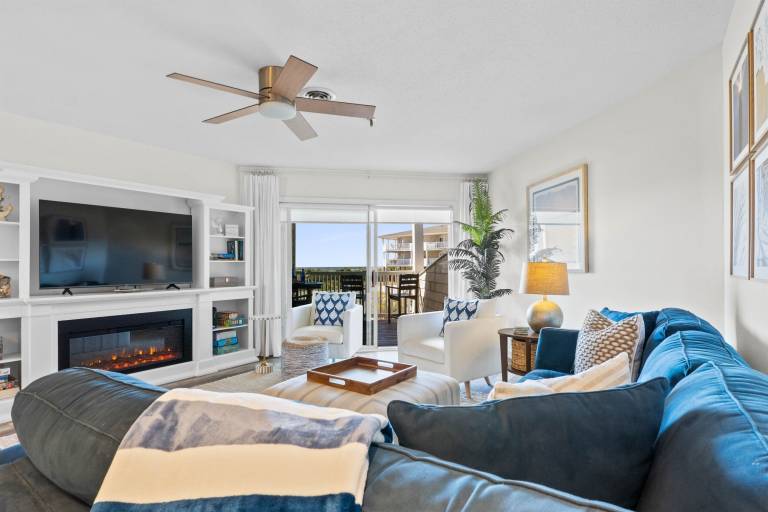 Condo  Oak Island