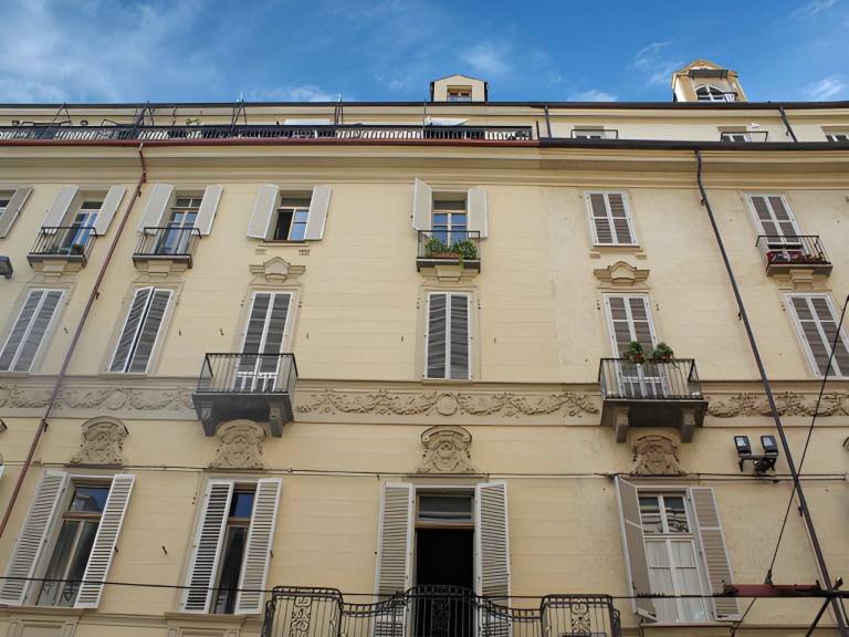 Historic house "3 minutes to Palazzo Reale" — photo 2